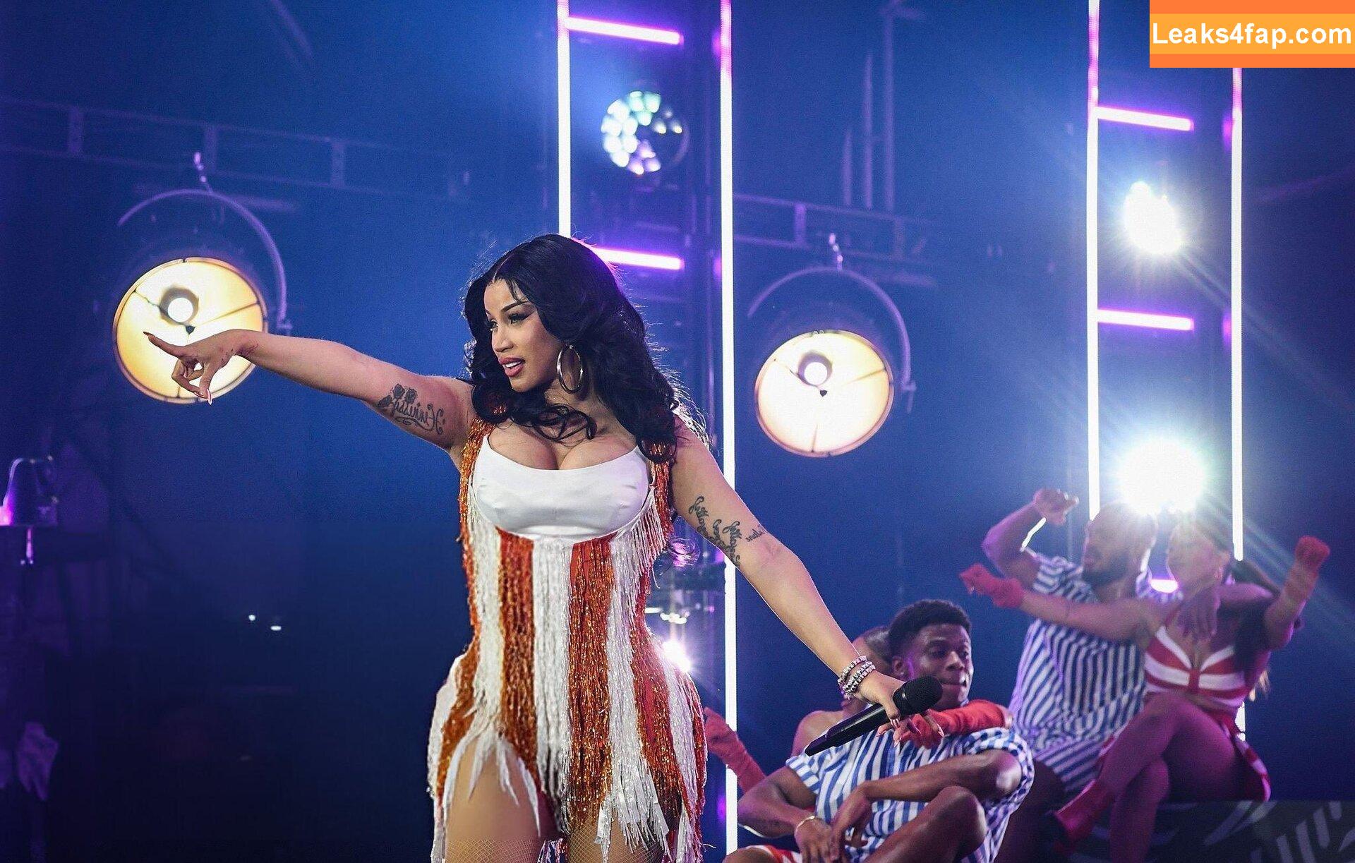 Cardi B / iamcardib слитое фото фото #0889