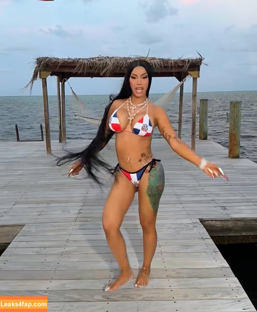 Cardi B / https: / iamcardib leaked photo photo #0927