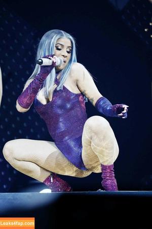 Cardi B photo #0013