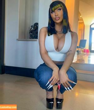 Cardi B photo #0118