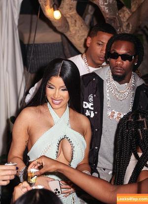 Cardi B photo #0171
