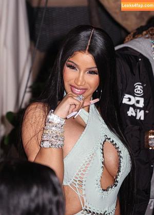 Cardi B photo #0172