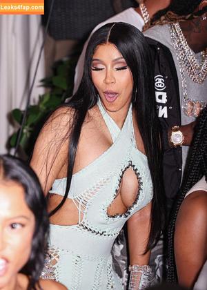 Cardi B photo #0176