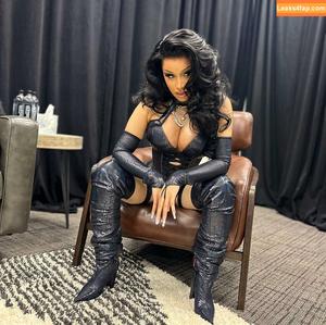Cardi B photo #0378