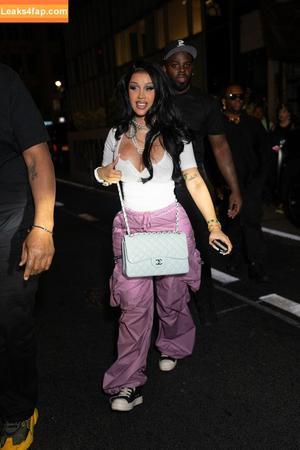 Cardi B photo #0383
