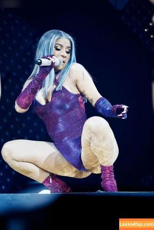 Cardi B photo #0422
