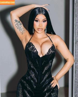 Cardi B photo #0909