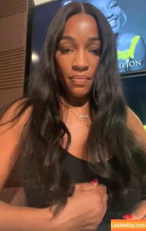 Cari Champion photo #0027