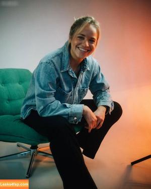 Carina Koller photo #0018