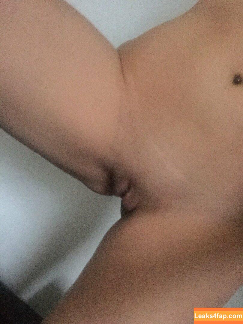 Carina Schwarz / carinaschwarz.at leaked photo photo #0024
