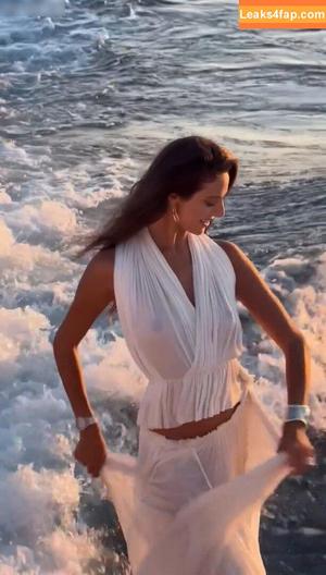 Carina Zavline photo #0293