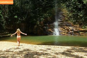 carinamoreschi photo #0006