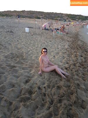 carinamoreschi photo #0007