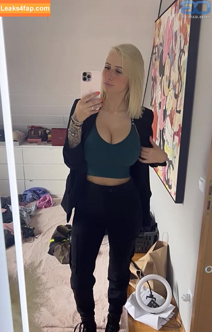 carinaspack /  leaked photo photo #0014