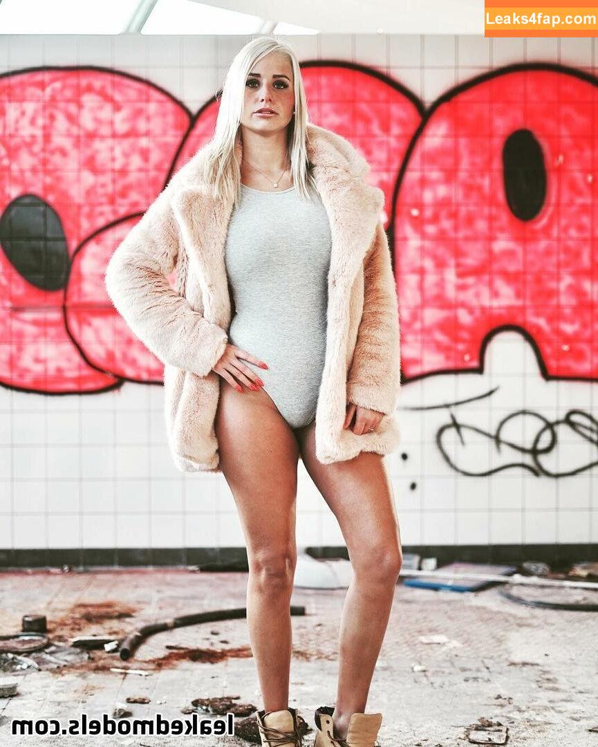 carinaspack /  leaked photo photo #0022