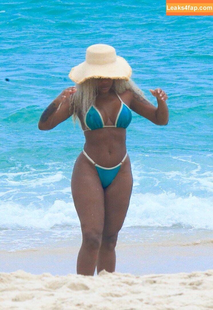 Cariúcha / cariuchaoficial leaked photo photo #0146