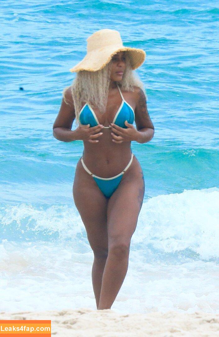 Cariúcha / cariuchaoficial leaked photo photo #0147