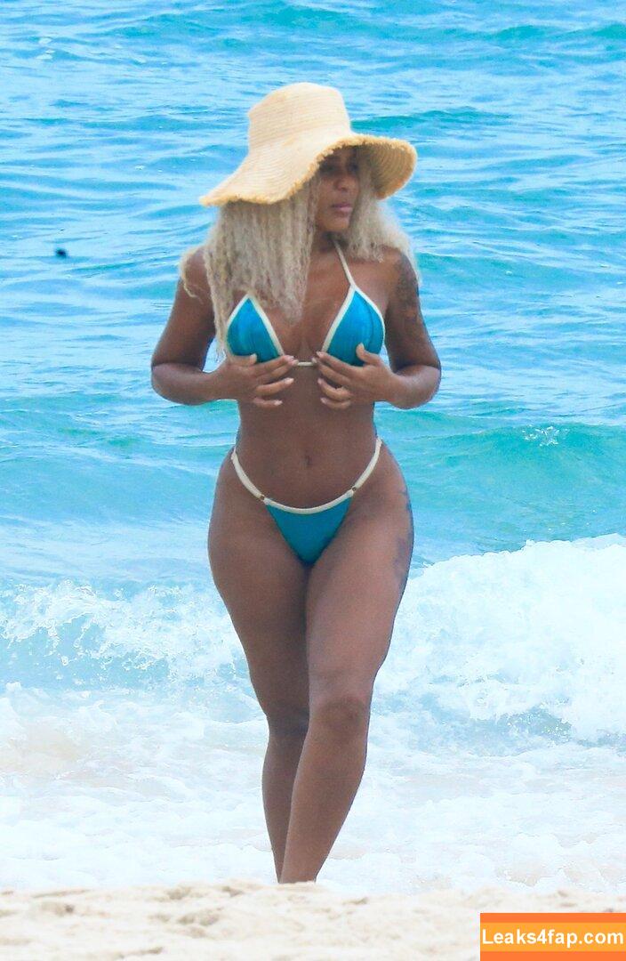 Cariúcha / cariuchaoficial leaked photo photo #0155