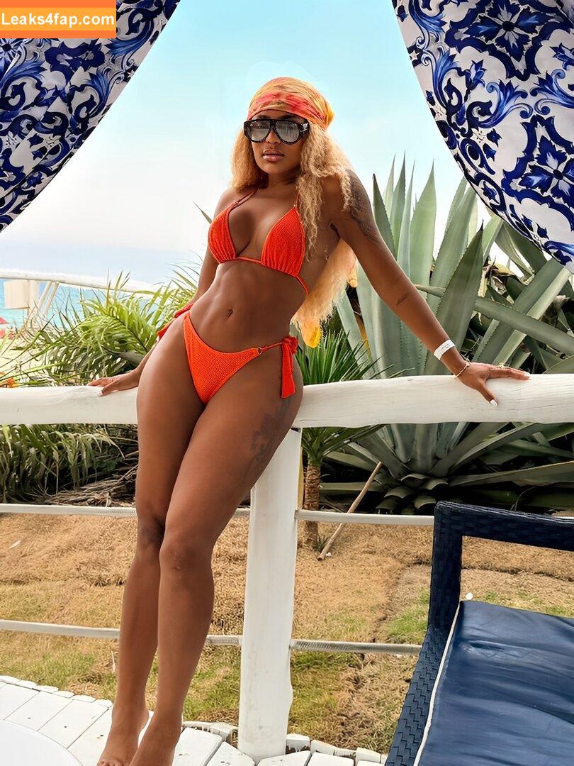 Cariúcha / cariuchaoficial leaked photo photo #0160