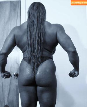Carla Bradley photo #0002