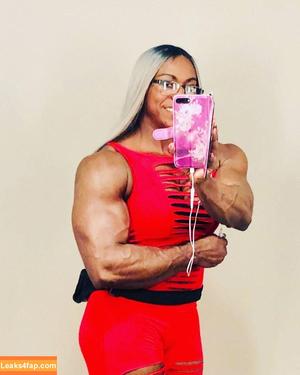 Carla Bradley photo #0007