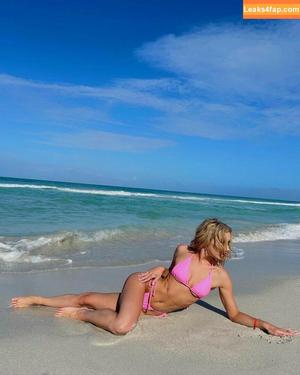 Carla Taylor photo #0011