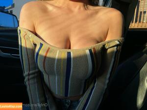 Carla Taylor photo #0112