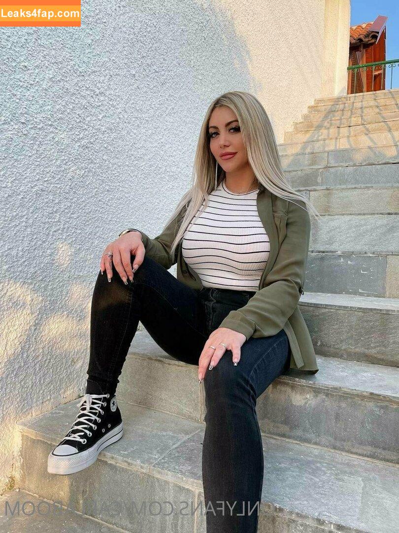 carlaboom / carlaboomoficial leaked photo photo #0199