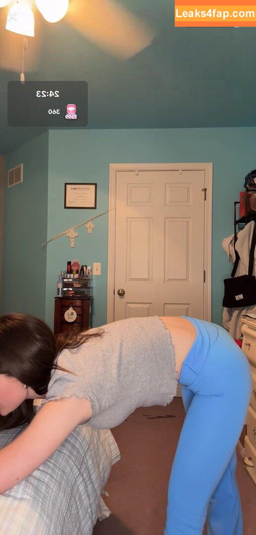 Carlee Hoschouer / ca.rl.ee leaked photo photo #0010