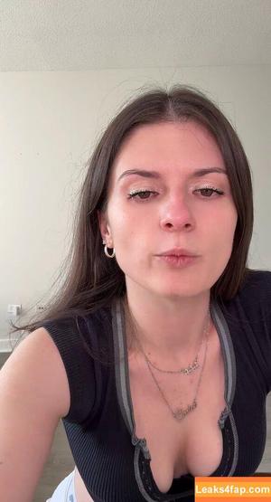 Carlee Hoschouer photo #0061