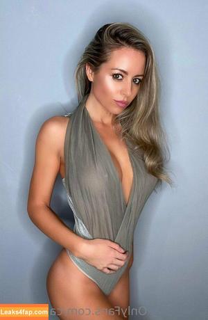 Carly Baker photo #0028