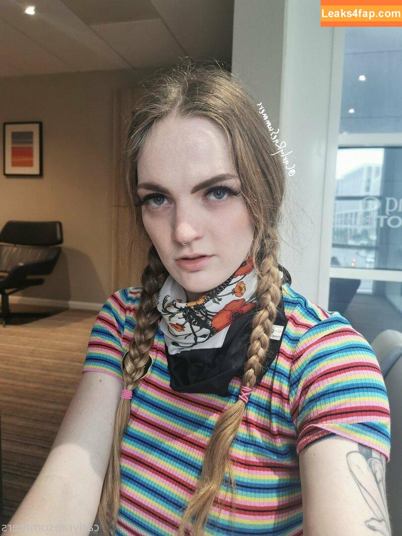 carlyraesummers /  leaked photo photo #0103