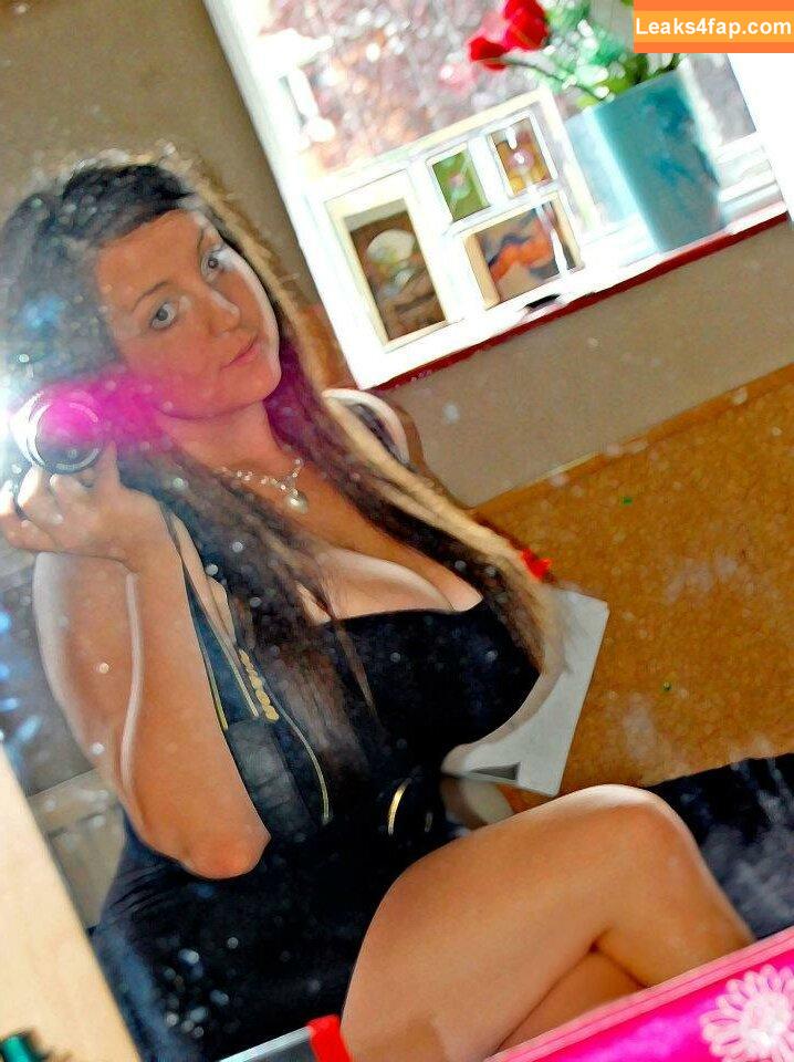 Carmella / Lucy Morey / carmellawwe / godesscarmellax / sexycarmella слитое фото фото #0117