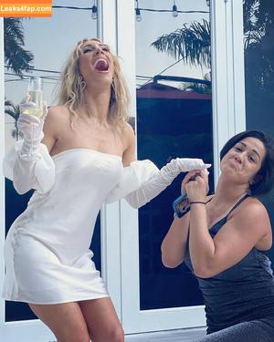 Carmella photo #0063