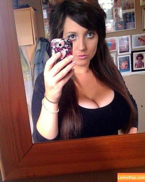 Carmella photo #0266