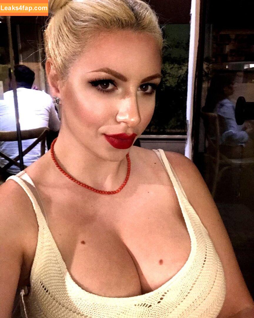 Carmen Caniglia / dr.carmencaniglia leaked photo photo #0010