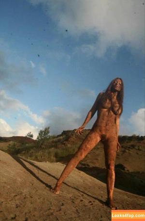 Carmen Garcia photo #4001