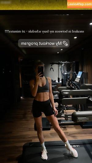 Caro Daur photo #0220