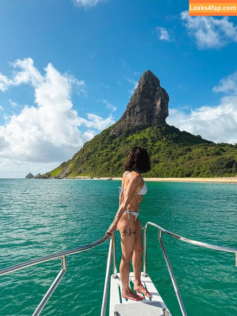 Carol Castro / caroldecastr / castrocarol leaked photo photo #0104