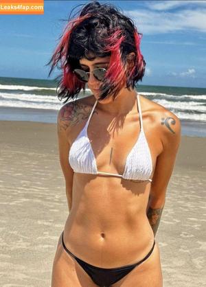 Carol Navarro photo #0004