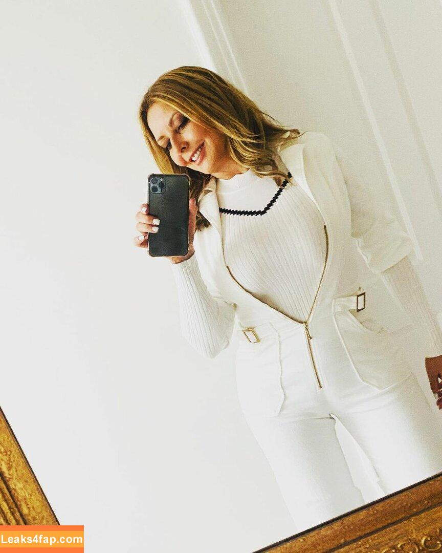 Carol Vorderman / carolvorders leaked photo photo #0096