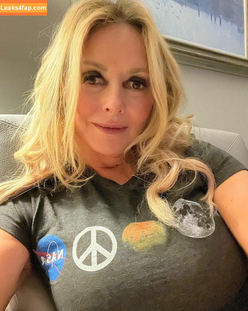 Carol Vorderman / carolvorders leaked photo photo #0111