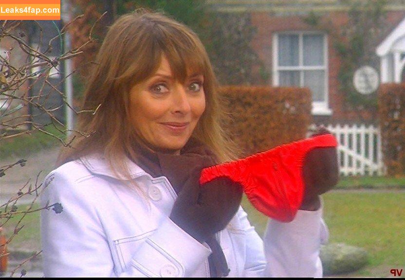 Carol Vorderman / carolvorders leaked photo photo #0134