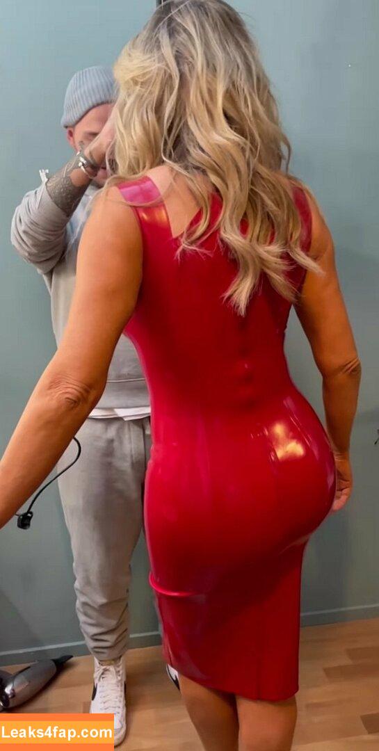 Carol Vorderman / carolvorders leaked photo photo #0204