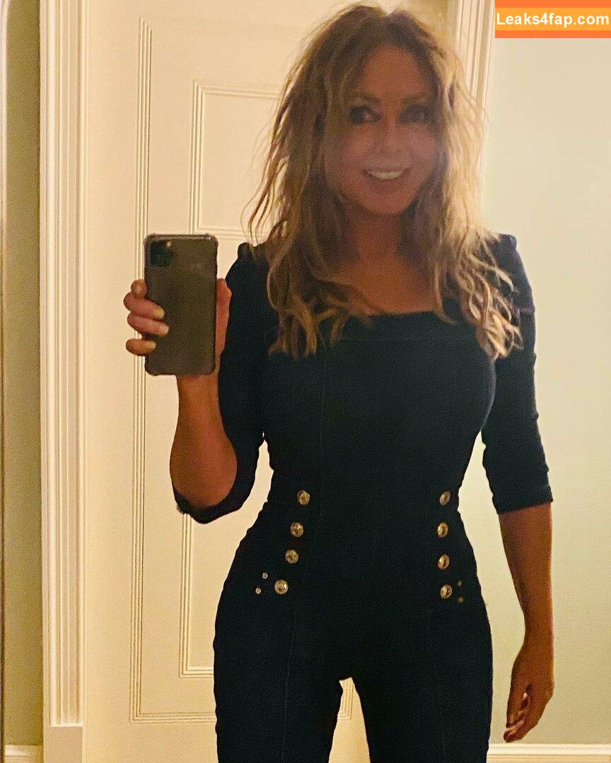 Carol Vorderman / carolvorders leaked photo photo #0265