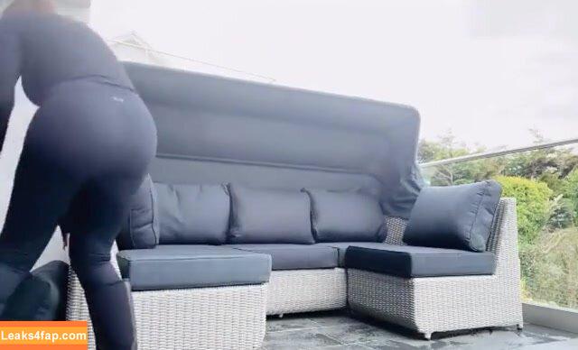 Carol Vorderman / carolvorders leaked photo photo #0277