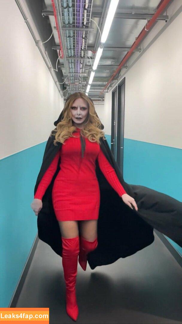 Carol Vorderman / carolvorders leaked photo photo #0366
