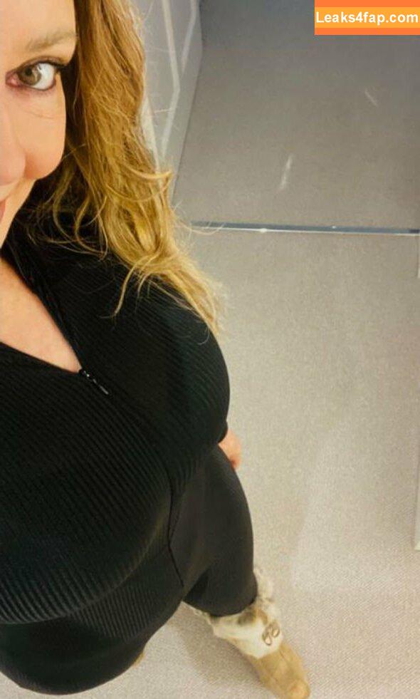 Carol Vorderman / carolvorders leaked photo photo #0413