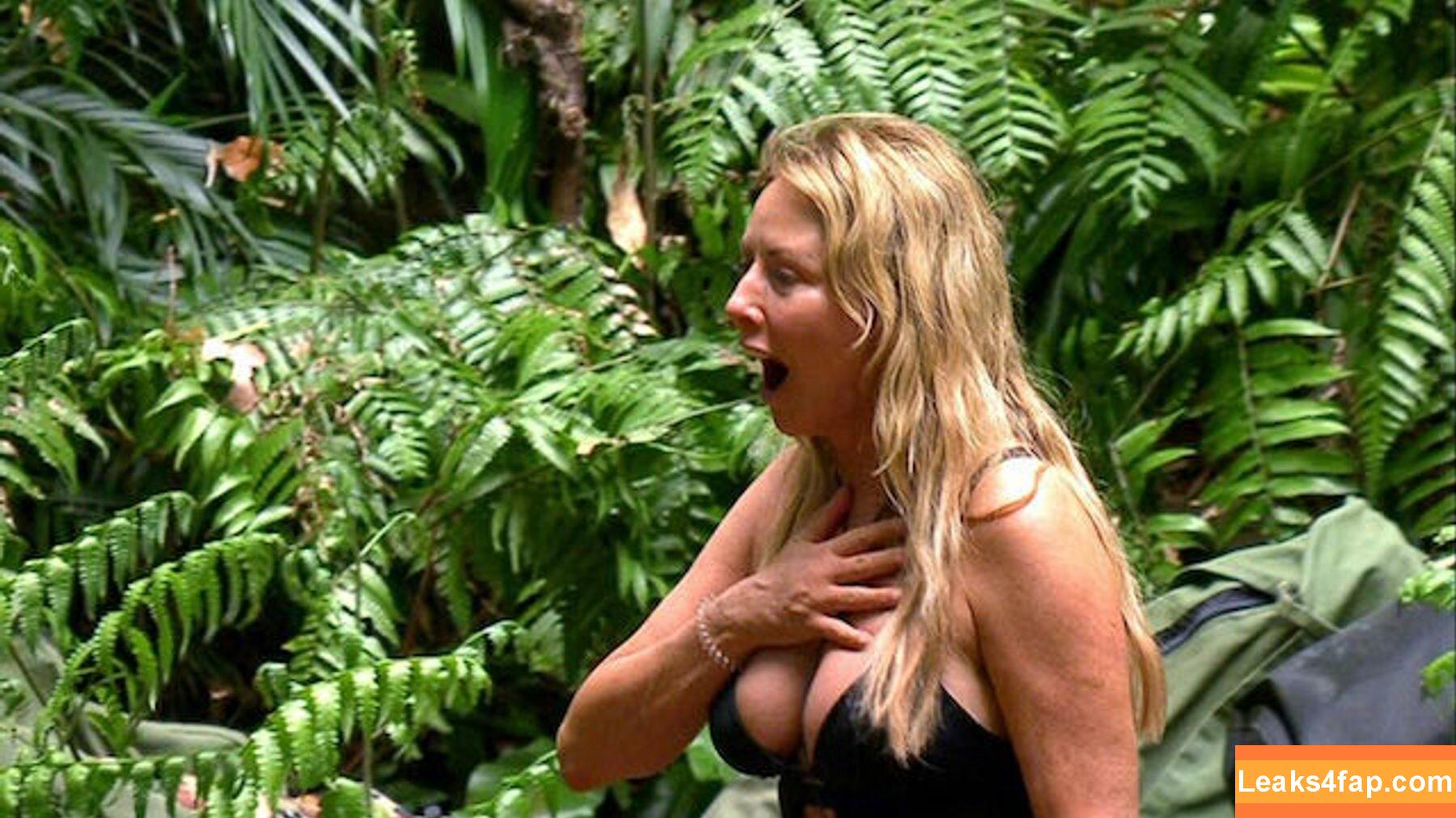 Carol Vorderman / carolvorders leaked photo photo #0415