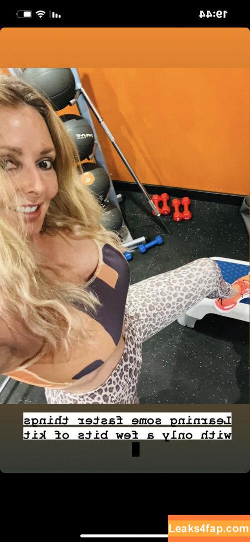 Carol Vorderman / carolvorders leaked photo photo #0639